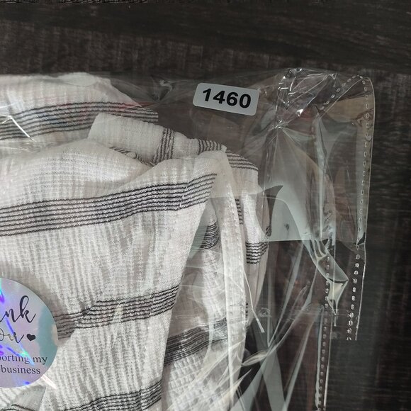 Roz & Ali Womens Sleeveless Tunic Top M White‎ Gray Striped Pintuck Peplum Hem - Picture 10 of 10